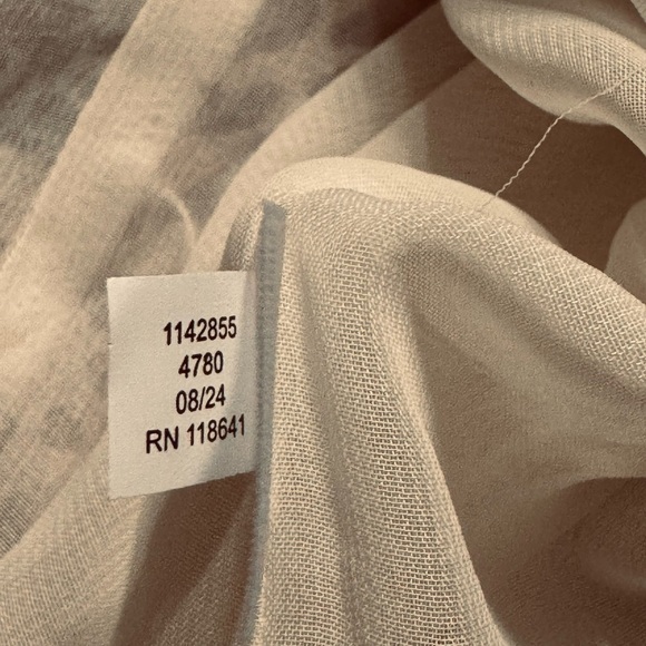 Lane Bryant Swing Bracelet Sleeve Blouse Leop - Picture 9 of 9